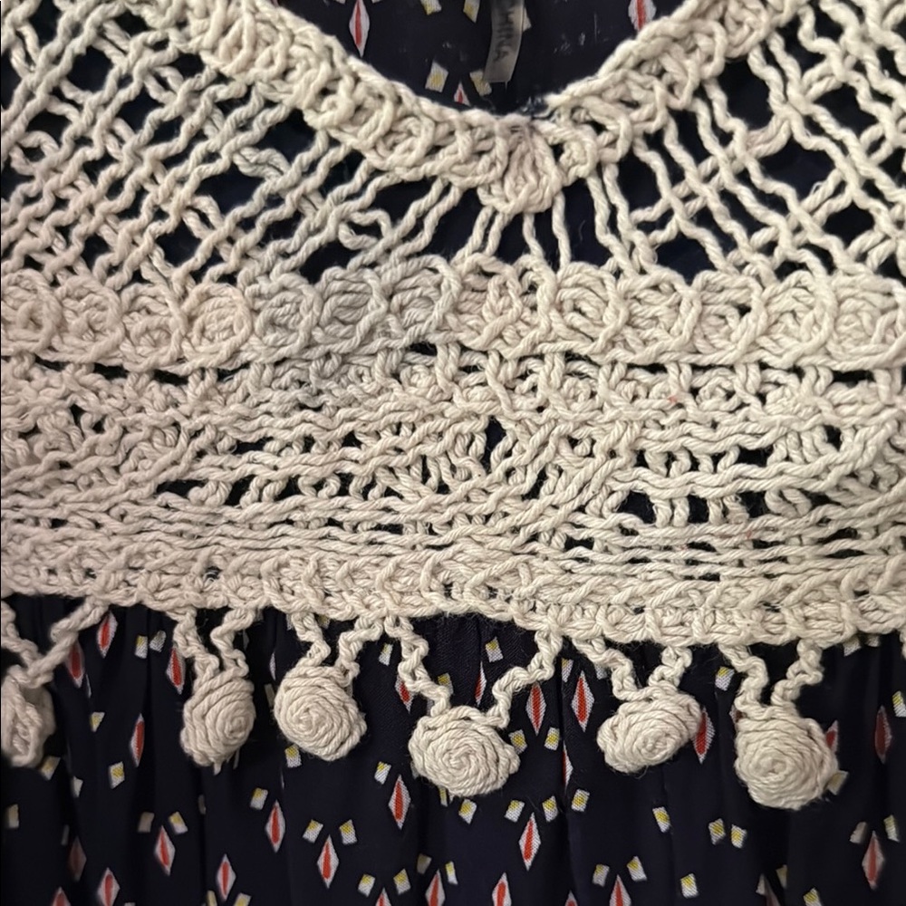 Entro Boho Sleeveless Women's top with Crochet Detail size L - Picture 3 of 6